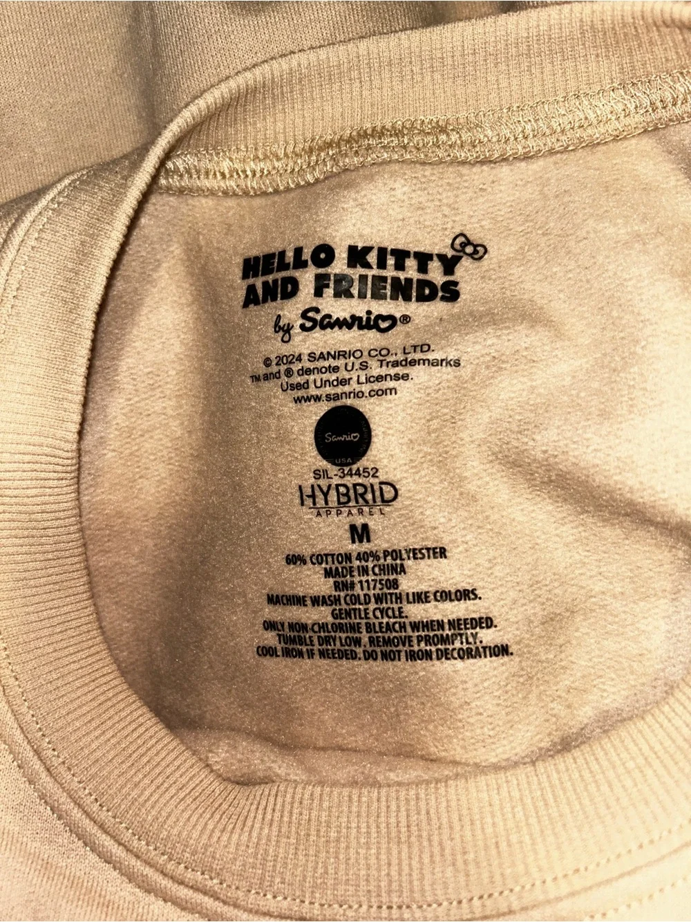 NWOT Hello Kitty and Friends Crewneck Sweatshirt Ladies Size Medium